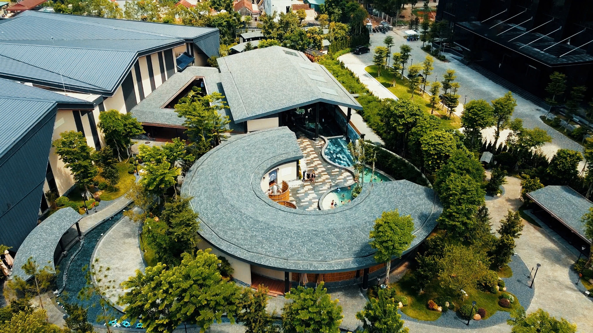 Suối khoáng quý hiếm - Bí quyết sức khỏe giữa lòng đất Tổ - 1