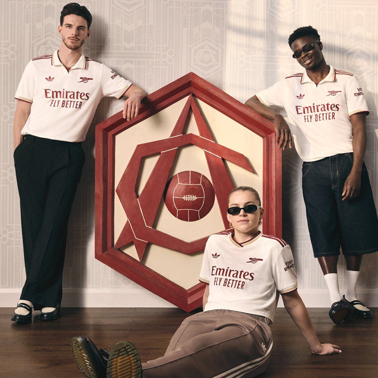 Tin mới nhất bóng đá tối 4/8: Bức tranh về Yamal ở Barcelona bị phá hoại - 2