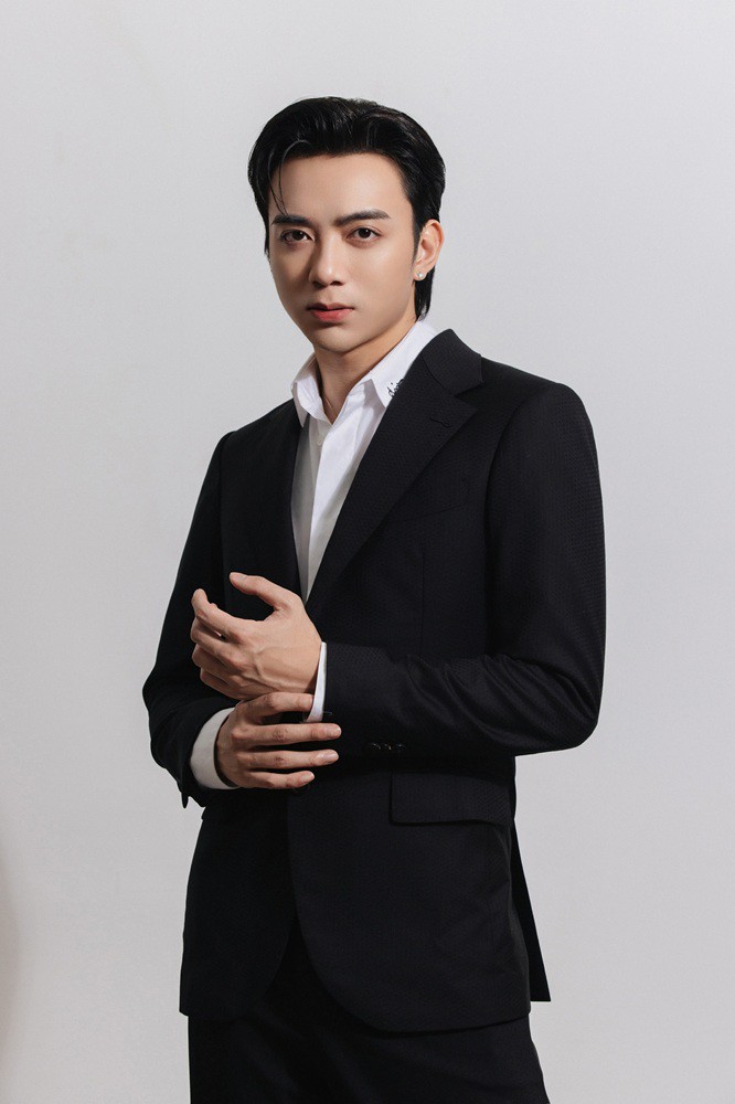 SOOBIN và Hòa Minzy mang âm nhạc Việt thăng hoa trên sân khấu 8Wonder 2025 cùng DJ Snake, DPR Ian, J Balvin - 1
