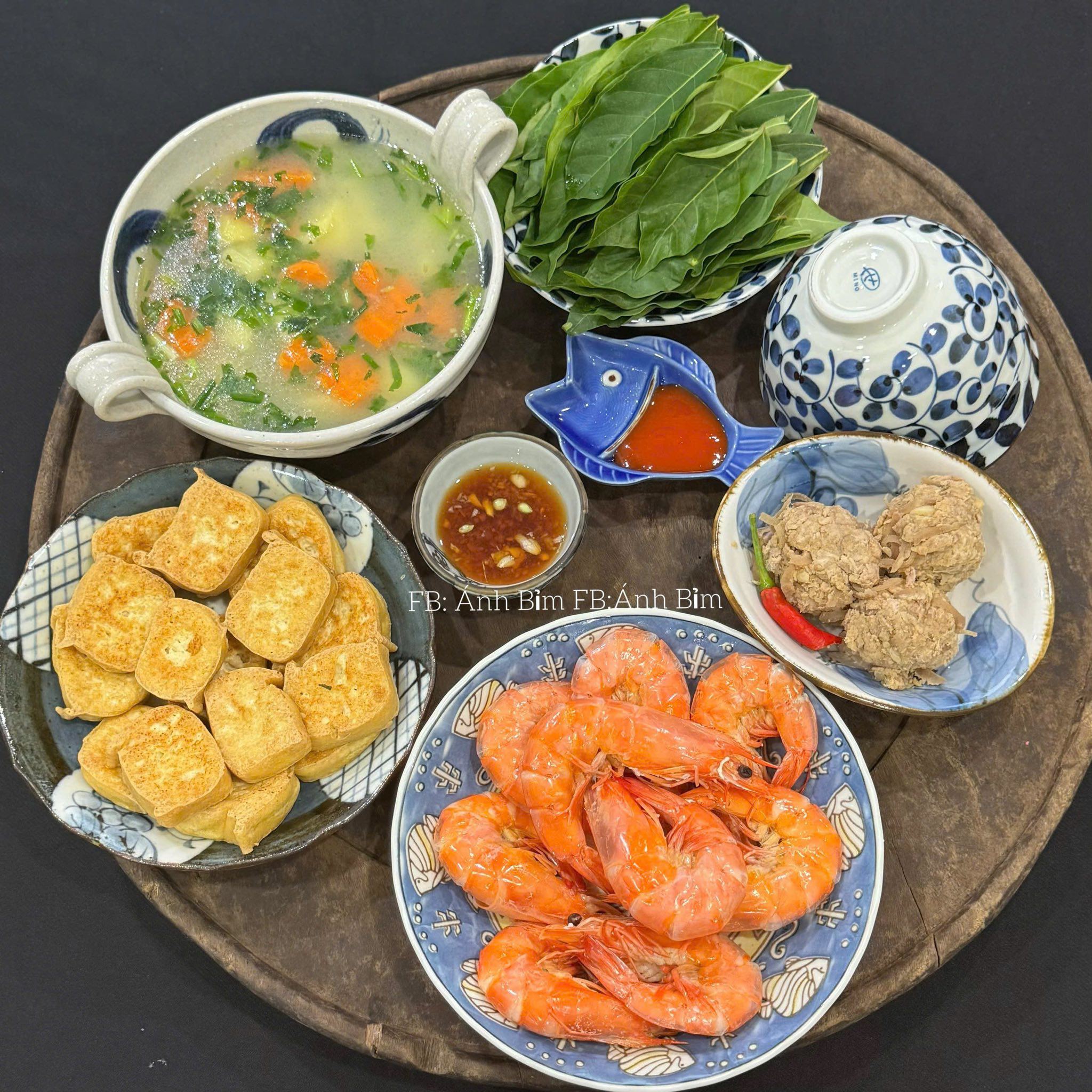 Chưa biết tối nay ăn gì, học ngay những mâm cơm nhà siêu ngon của mẹ đảm - 1