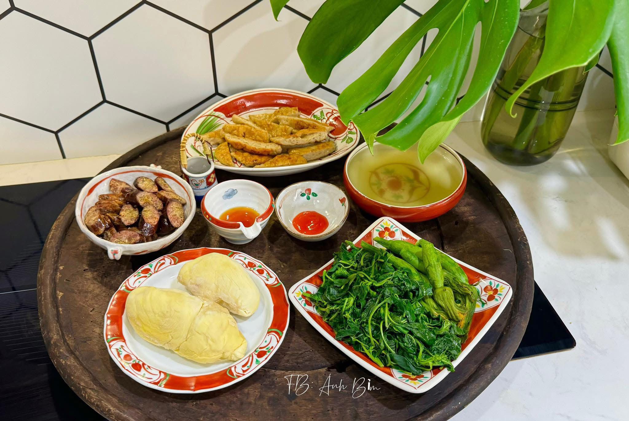Chưa biết tối nay ăn gì, học ngay những mâm cơm nhà siêu ngon của mẹ đảm - 5