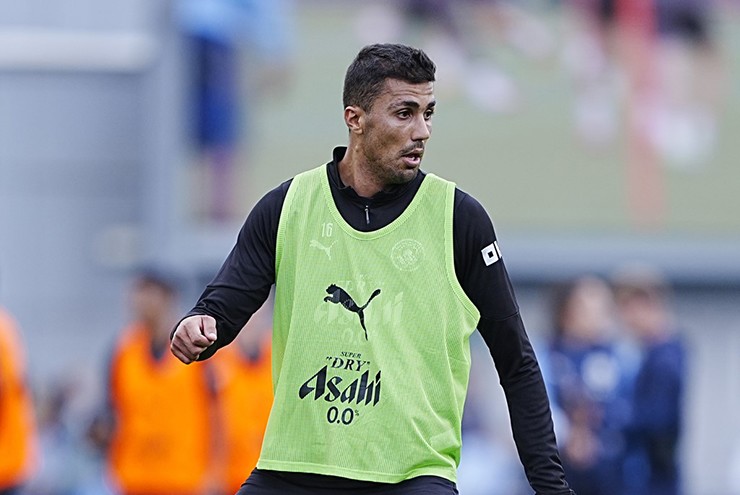 Man City đón tin xấu: Rodri và 3 sao chấn thương, Pep muốn thanh lý bớt - 1