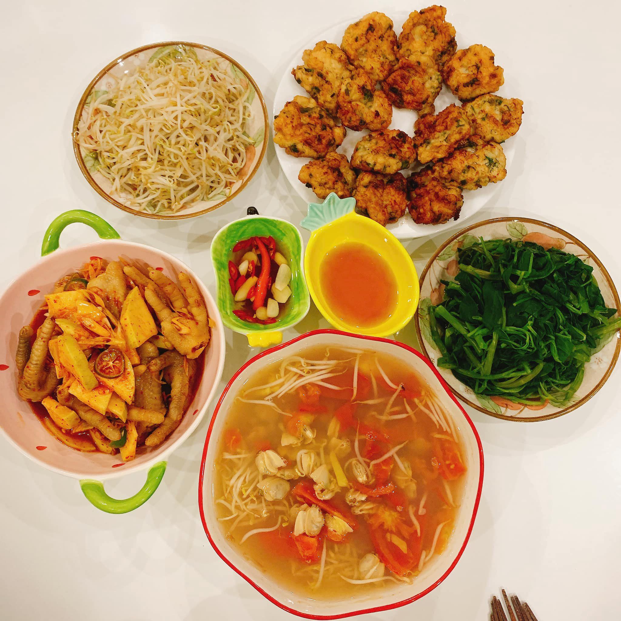 Thực đơn cơm nhà siêu hấp dẫn của mẹ đảm khéo tay - 9