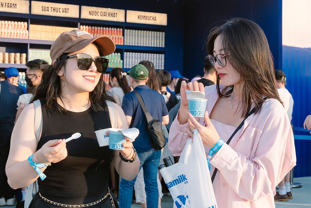 Check-in cực chất, Vinamilk tiếp năng lượng tươi vui cho các lễ hội âm nhạc cuối tuần - 7