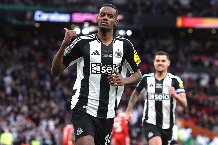 Domino chuyển nhượng Ngoại hạng Anh: Liverpool được mở đường đón Isak nhờ Brentford - 3