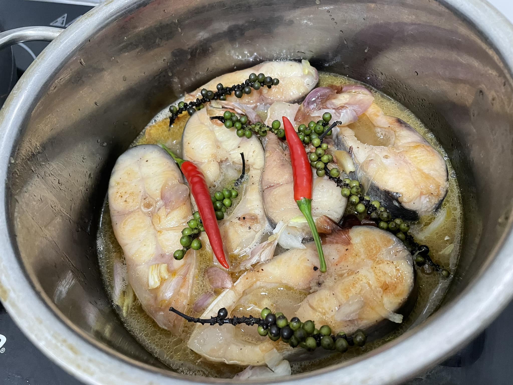 Loại cá rẻ tiền nhưng bổ dưỡng kho cùng nước dừa siêu ngon - 3