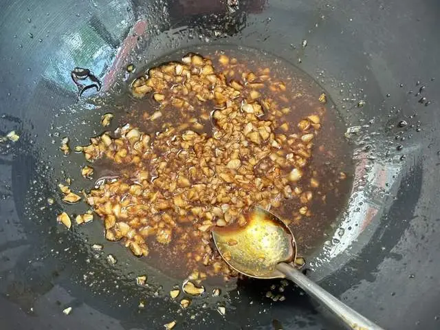 12 phút có ngay bữa ăn ngon bất ngờ, càng ăn càng ghiền - 4