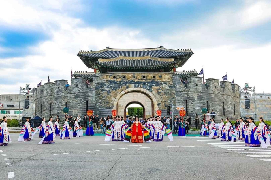 Di sản UNESCO giữa lòng Hàn Quốc - Lễ hội Suwon Hwaseong - 1