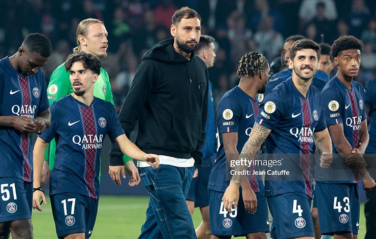 PSG phơi bày hậu trường: Donnarumma đòi lương khủng, Enrique tiễn Neymar ra đi - 2