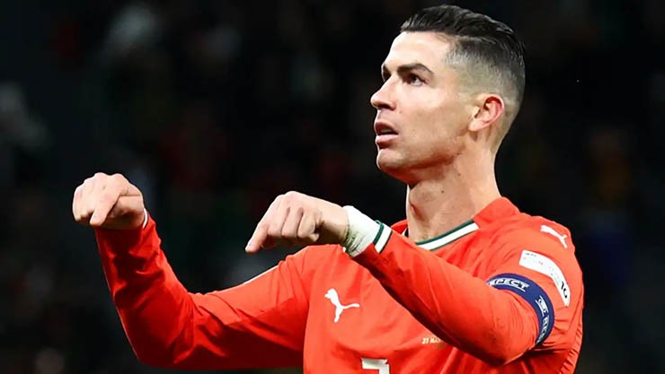 Ronaldo 40 tuổi chưa giải nghệ sau World Cup, thế hệ trẻ Bồ Đào Nha có nên lo lắng? - 1
