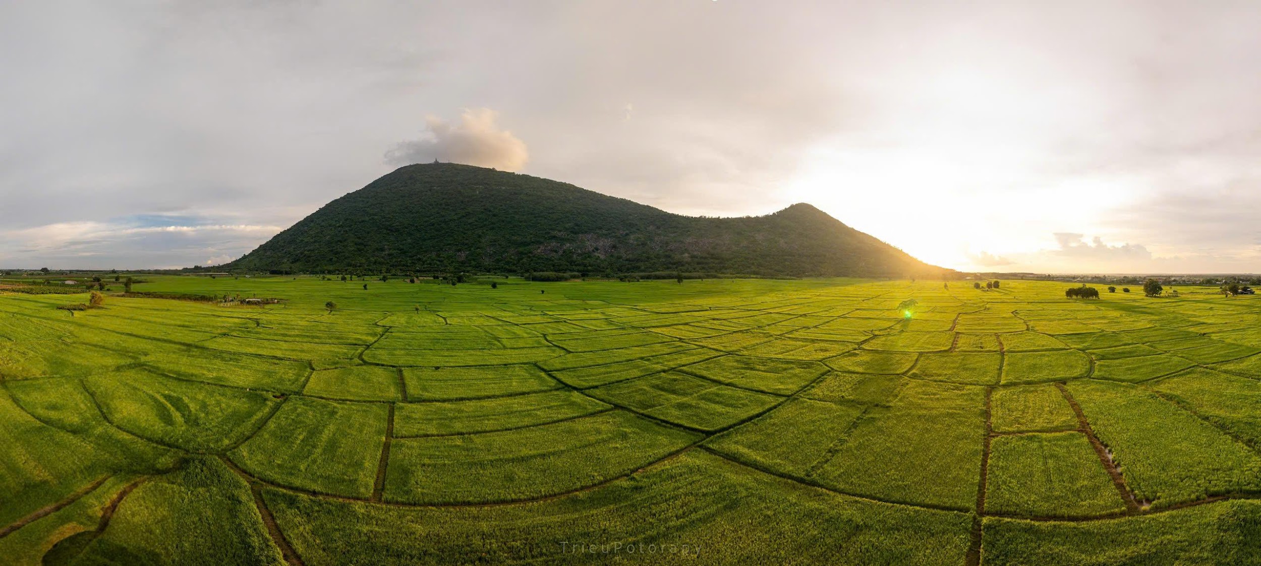 Săn mây núi Bà - trải nghiệm không nên bỏ lỡ khi đến Tây Ninh mùa này - 4