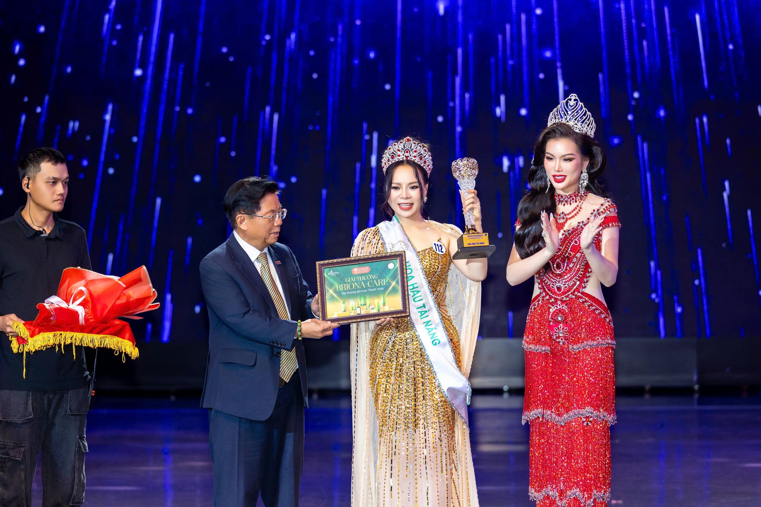 Nữ doanh nhân Lê Thị Hương Huệ đăng quang “Hoa hậu Tài năng” Miss Business Charm International 2025 - 2