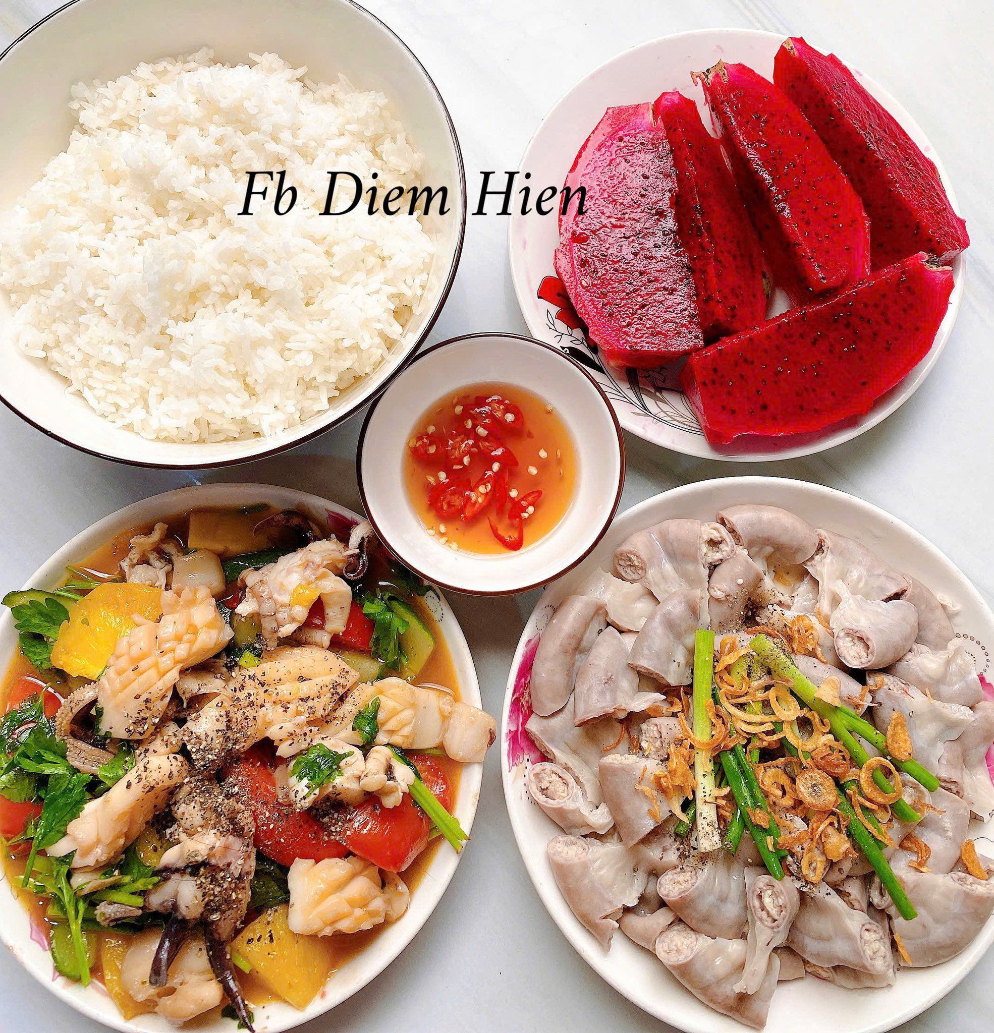 Thực đơn toàn món dân dã khiến ai nhìn thấy cũng thèm được về nhà ăn cơm - 9