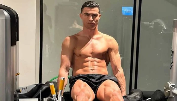 Dembele giành QBV: Tập thể thao, chế độ ăn uống khắc nghiệt chẳng kém Ronaldo - 2
