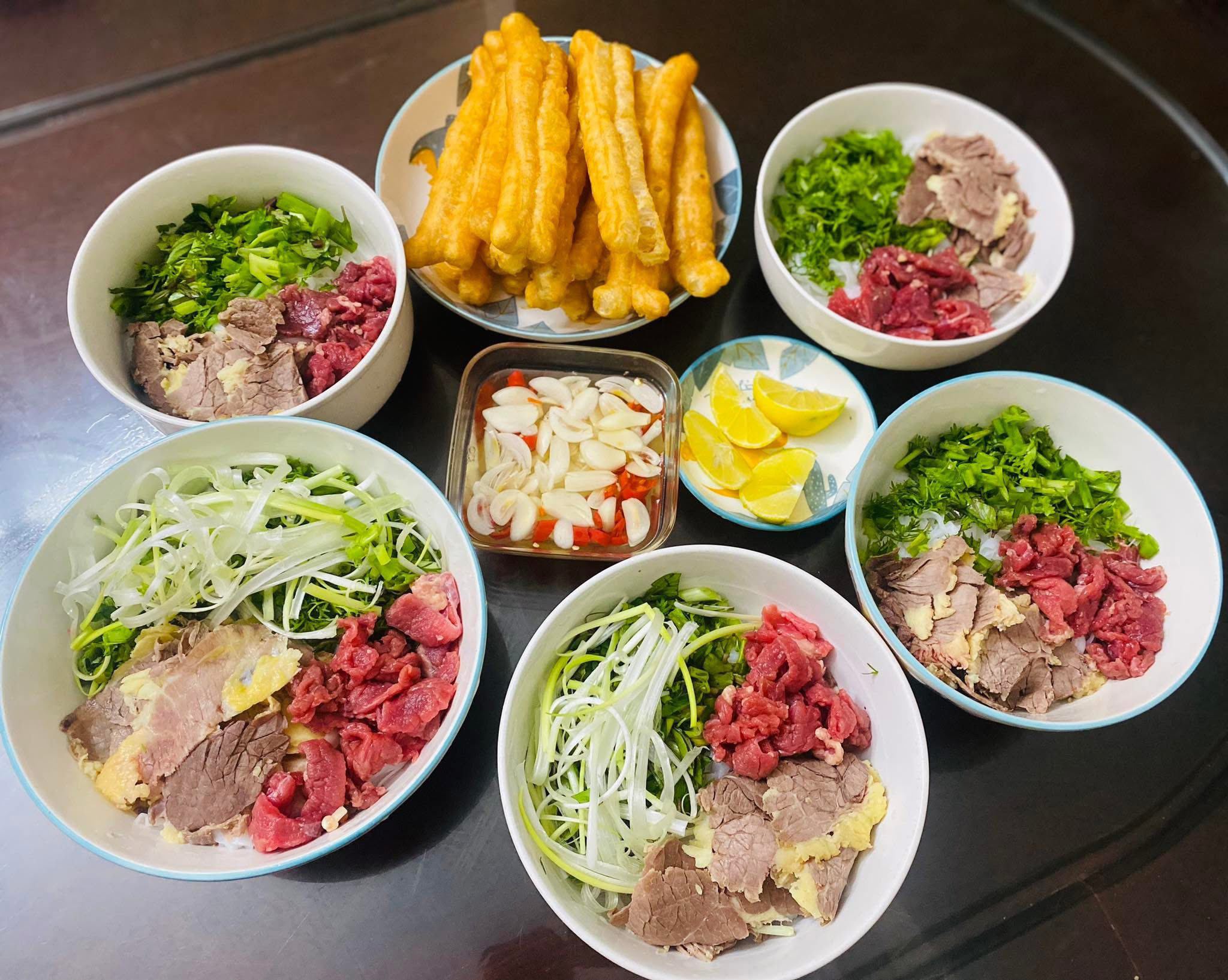 Thực đơn bữa sáng ngon lành đủ chất của mẹ đảm 4 con - 1