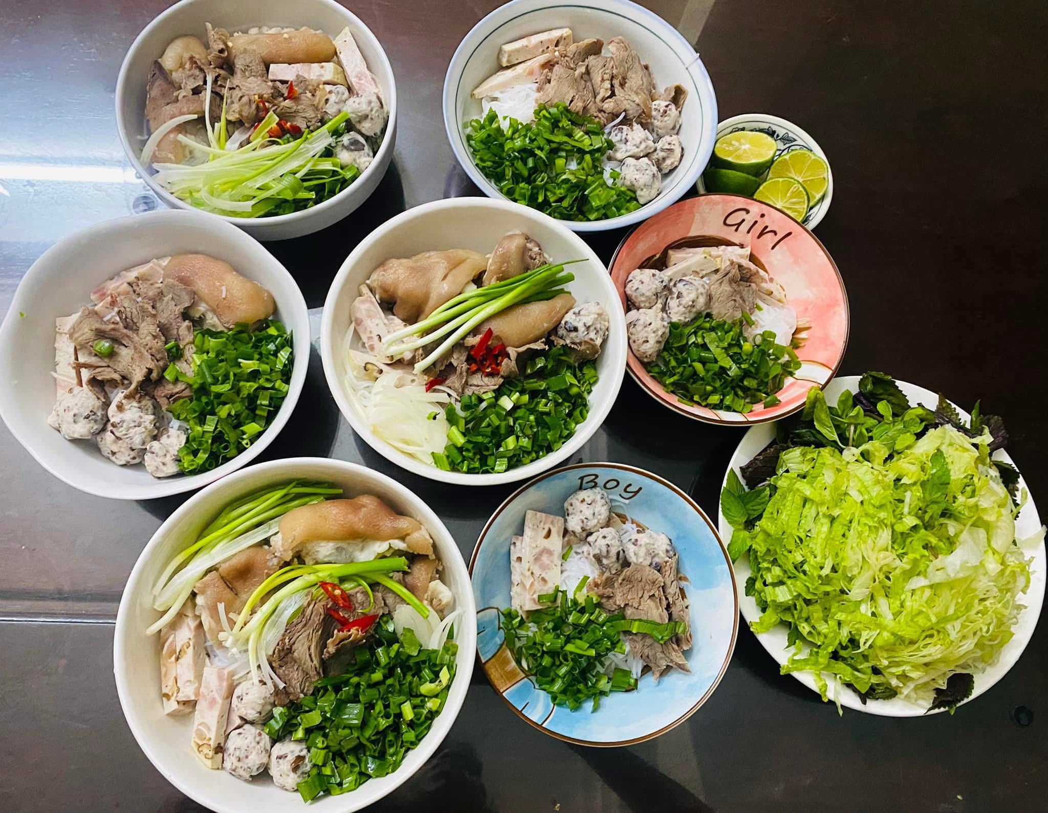 Thực đơn bữa sáng ngon lành đủ chất của mẹ đảm 4 con - 3
