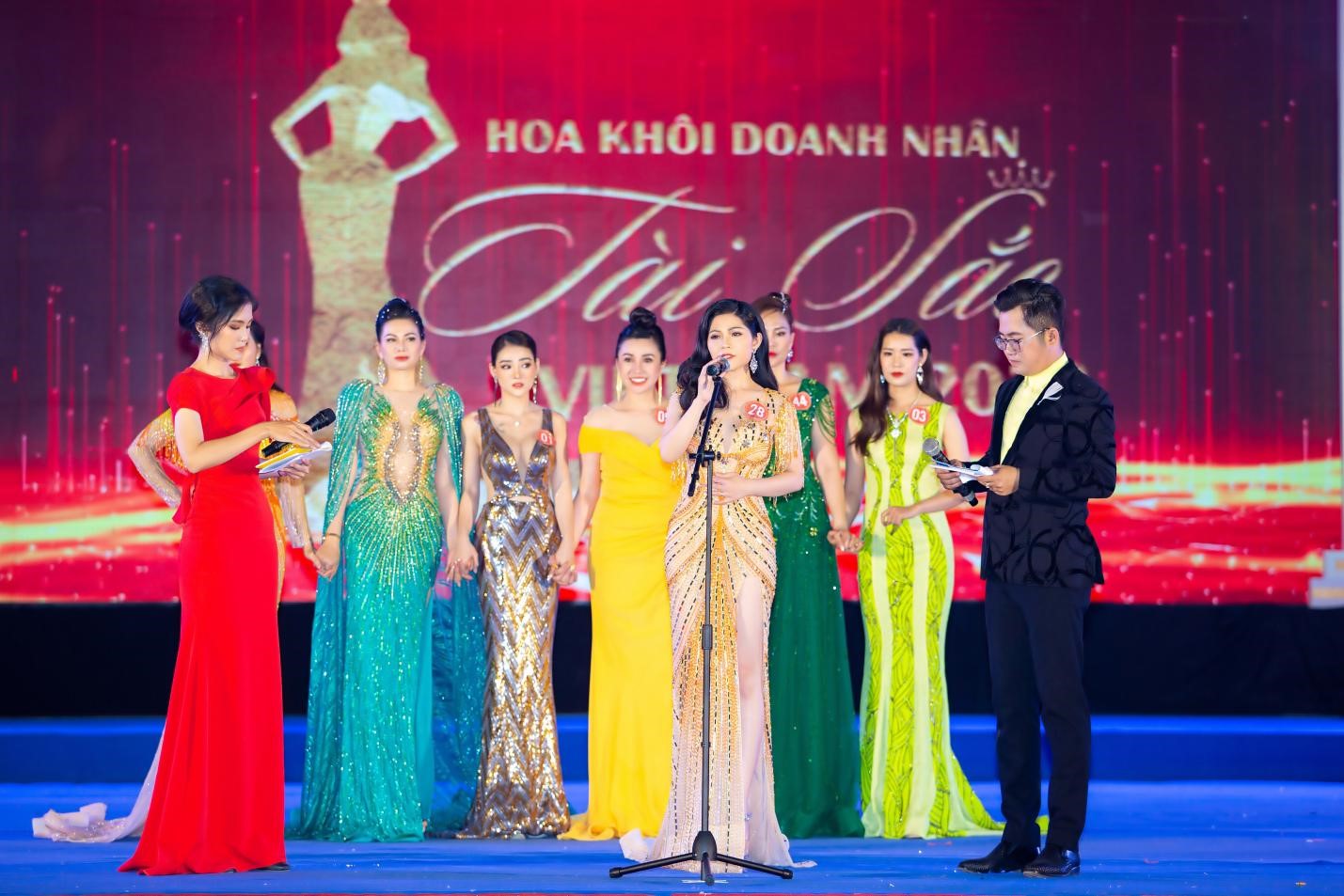 Á khôi 1 gọi tên Đỗ Thị Mỹ Nhiên và những khoảnh khắc ấn tượng tại Hoa khôi Doanh nhân Tài sắc Việt Nam năm 2022 - 6