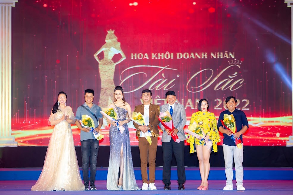 Chung kết Hoa khôi Doanh nhân Tài sắc Việt Nam 2022 được diễn ra thành công tốt đẹp - 5