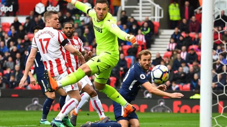 Soi trận HOT Ngoại hạng Anh: Tottenham, Liverpool đua top 4 nghẹt thở - 1
