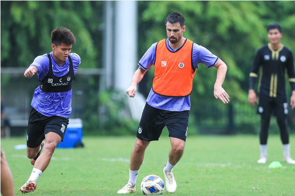 Cúp C1 châu Á: Hà Nội FC cần làm gì trước đại gia Urawa Red Diamonds? - 2
