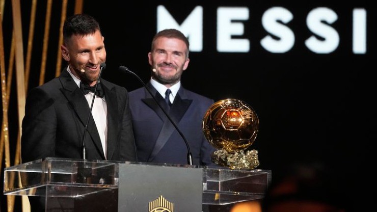 Rộ tin Suarez tái hợp Messi ở Mỹ, Inter Miami như "hổ thêm cánh" - 1
