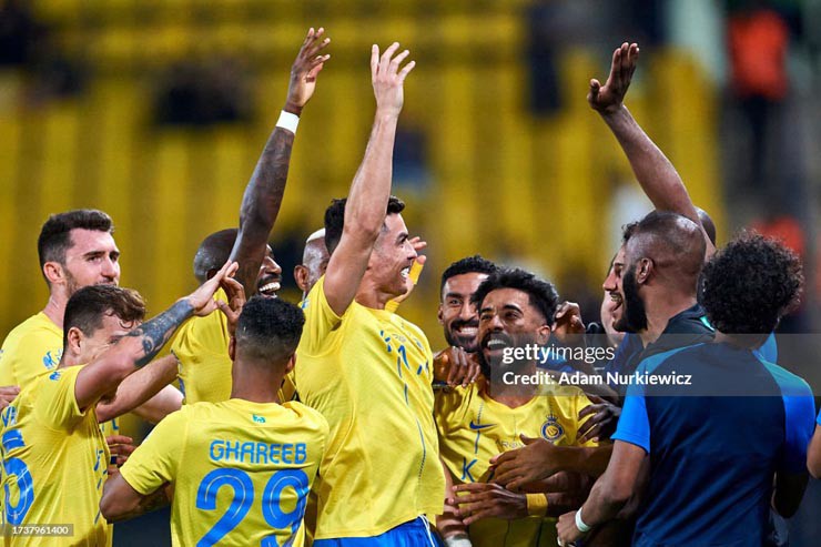 Nóng: Báo châu Âu đồng loạt tiết lộ UEFA mời Al Nassr - Ronaldo dự Cúp C1 - 2