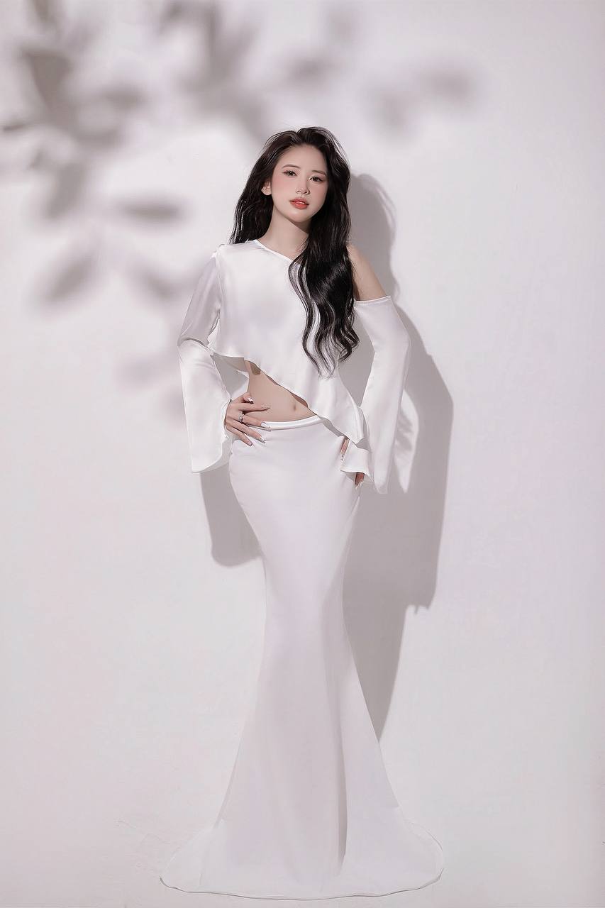 Hot girl Kon Tum "đốn tim" người nhìn bởi nụ cười rạng rỡ - 4