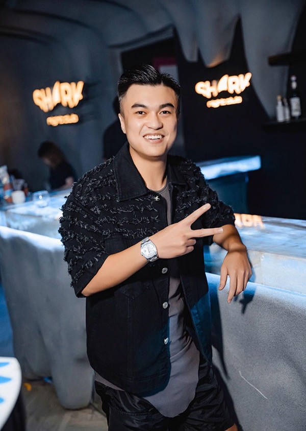 Linh Đại Sư chàng cầu thủ "Phủi" điển trai bén duyên với ngành Nightlife giải trí - 3