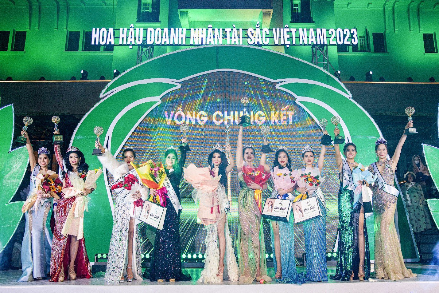 Á hậu 2 Hoa hậu Doanh nhân Tài sắc Việt Nam 2023 chính thức gọi tên thí sinh Vũ Thị Ánh Linh - 4