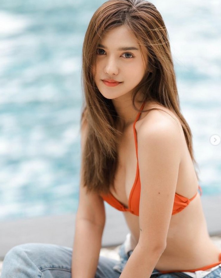 Người đẹp chạy bộ Thái Lan diện bikini xanh da trời làm xôn xao mạng xã hội 2023 - 1