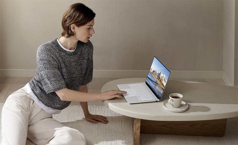 Độc đáo để khác biệt: laptop AI Zenbook S 14 Copilot+ PC Intel tiên phong tại Việt Nam   - 4