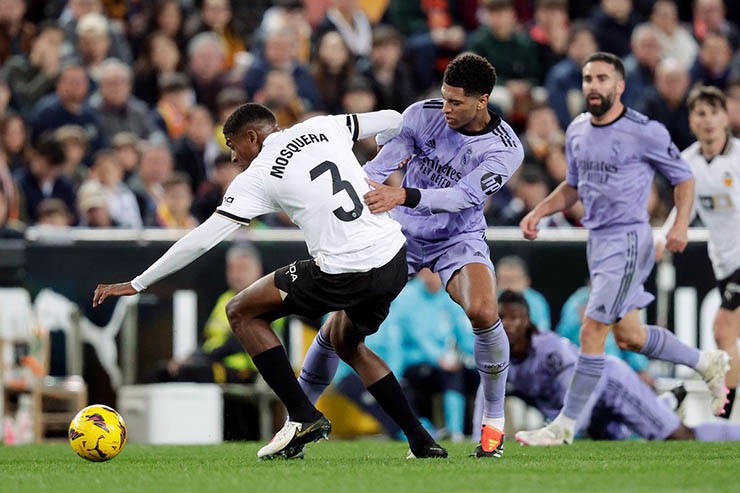 Tây Ban Nha hứng chịu lũ lụt kinh hoàng, trận Valencia - Real Madrid bị hoãn - 1