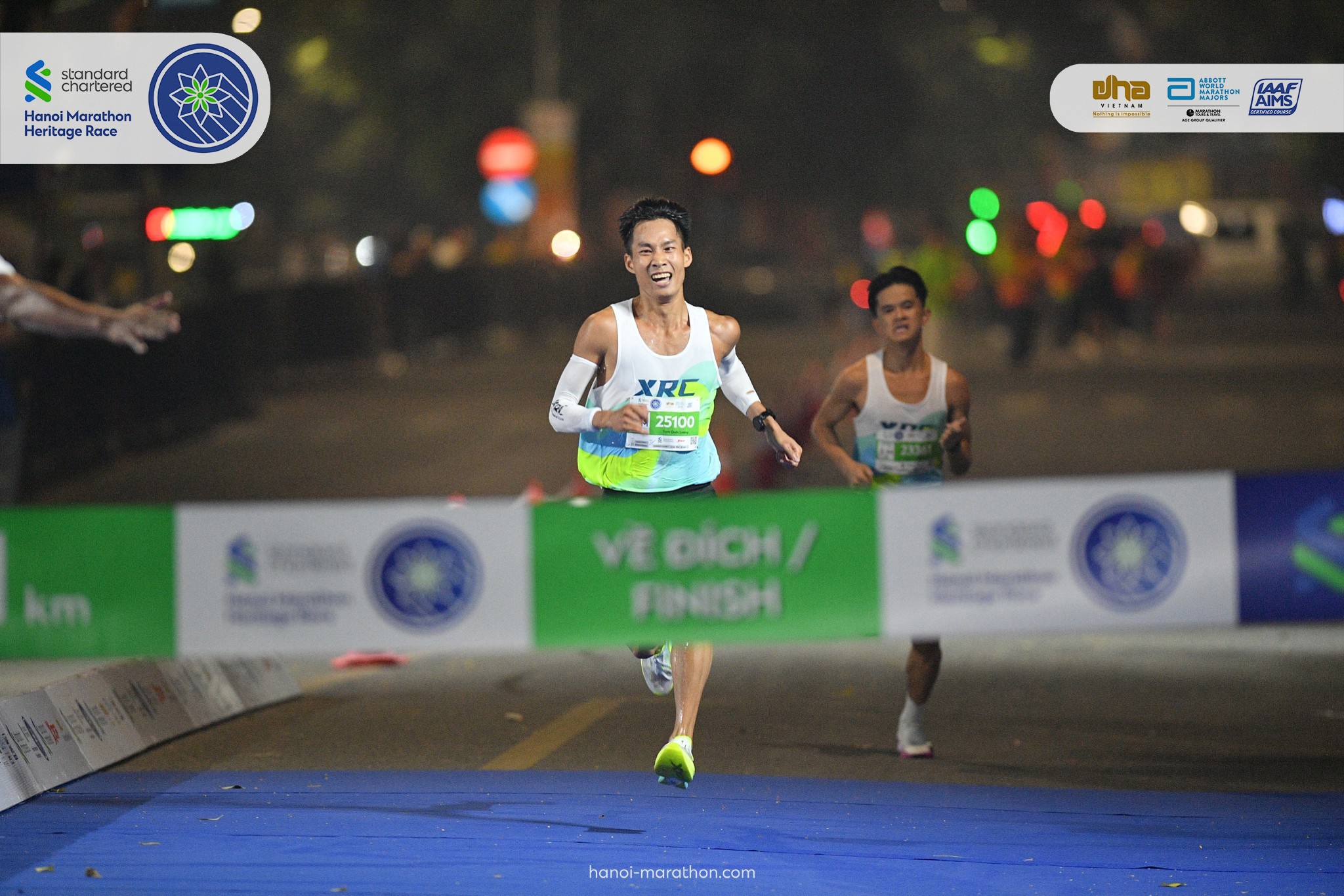 Trịnh Quốc Lượng và thành Viên  Xtep Running Club (XRC) gây ấn tượng tại giải Standard Chartered Marathon Di Sản Hà Nội - 1