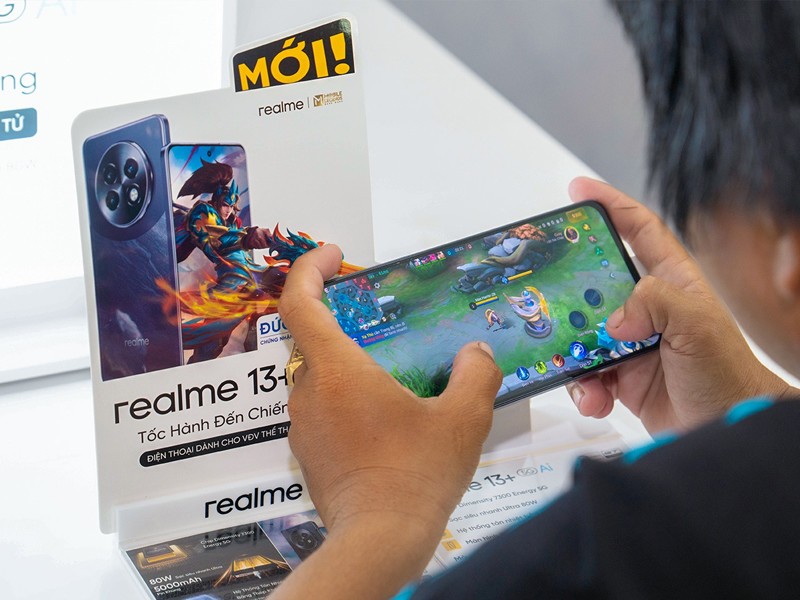 Trả trước 0 đồng, lấy xài liền realme 13+ 12GB đặc quyền tại Thế Giới Di Động - 1