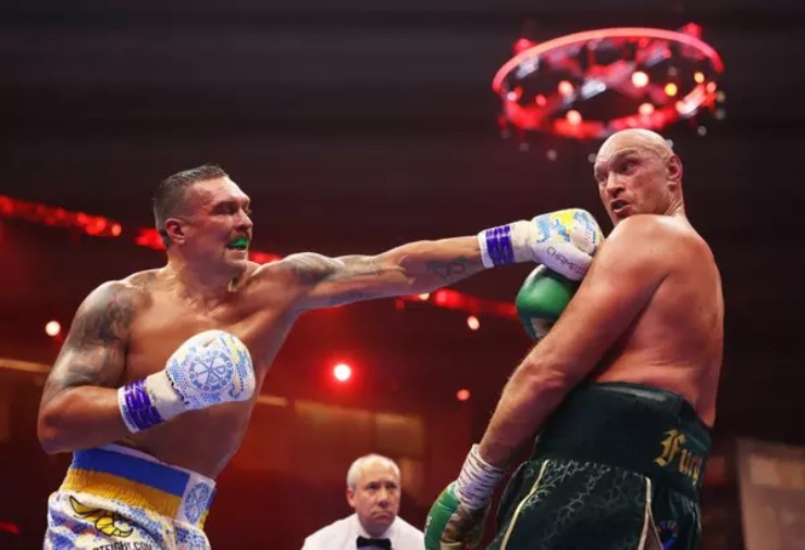 "Vua giang hồ" Fury đe dọa Usyk, "bị đánh gục 9 lần, sẽ 10 lần đứng dậy" - 1