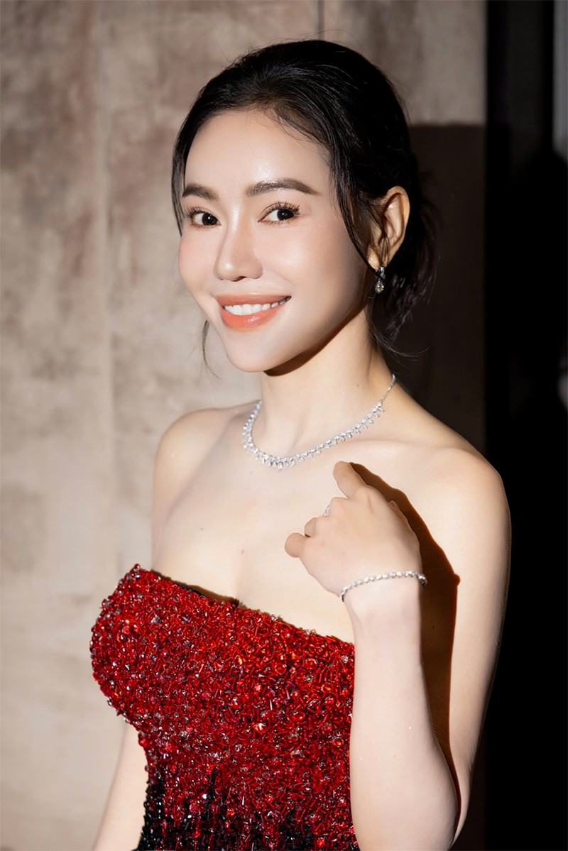 Thạc sĩ Phạm Kim Dung Chính Thức Trở Thành Đại Sứ Thương Hiệu Luxury Gold & Diamond - 2