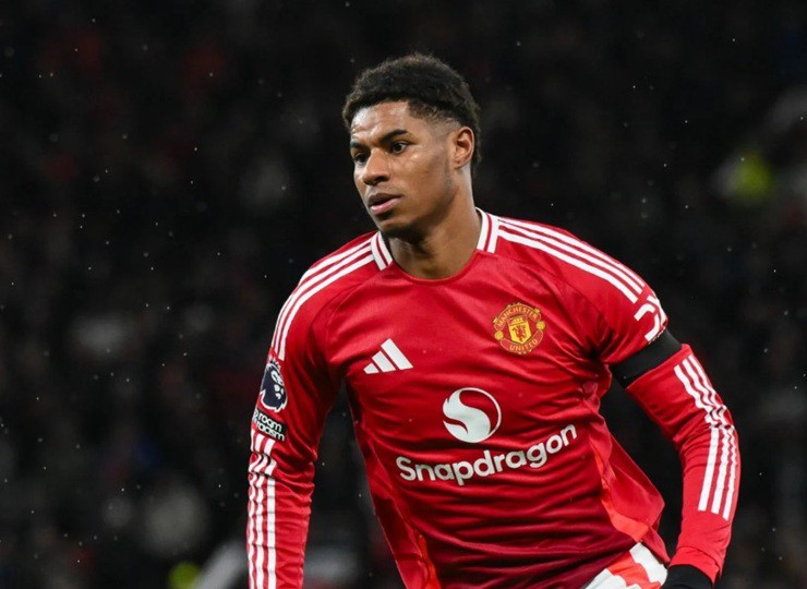 Tin mới nhất bóng đá sáng 19/12: HLV Tottenham nói về viễn cảnh mua Rashford - 1