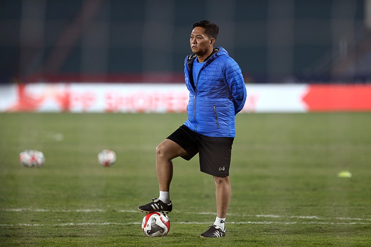 Cựu "Vua phá lưới" AFF Cup khoe tài ở Việt Trì, chờ gây bất ngờ với ĐT Việt Nam - 7