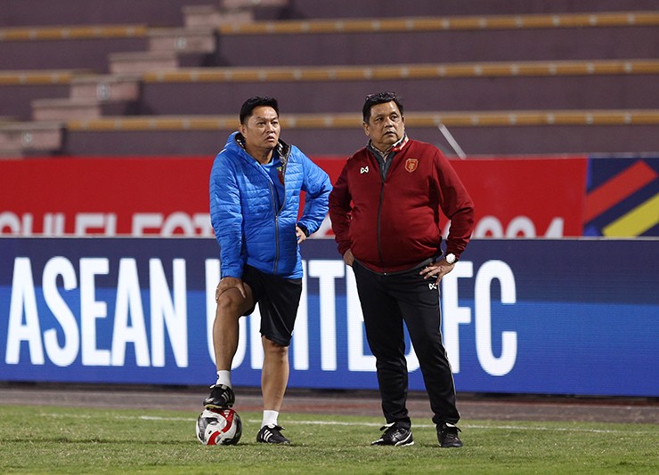 Cựu "Vua phá lưới" AFF Cup khoe tài ở Việt Trì, chờ gây bất ngờ với ĐT Việt Nam - 9
