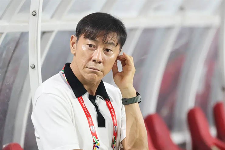 Nỗi đau Indonesia bị loại vòng bảng AFF Cup, HLV Shin Tae Yong trấn an CĐV - 2