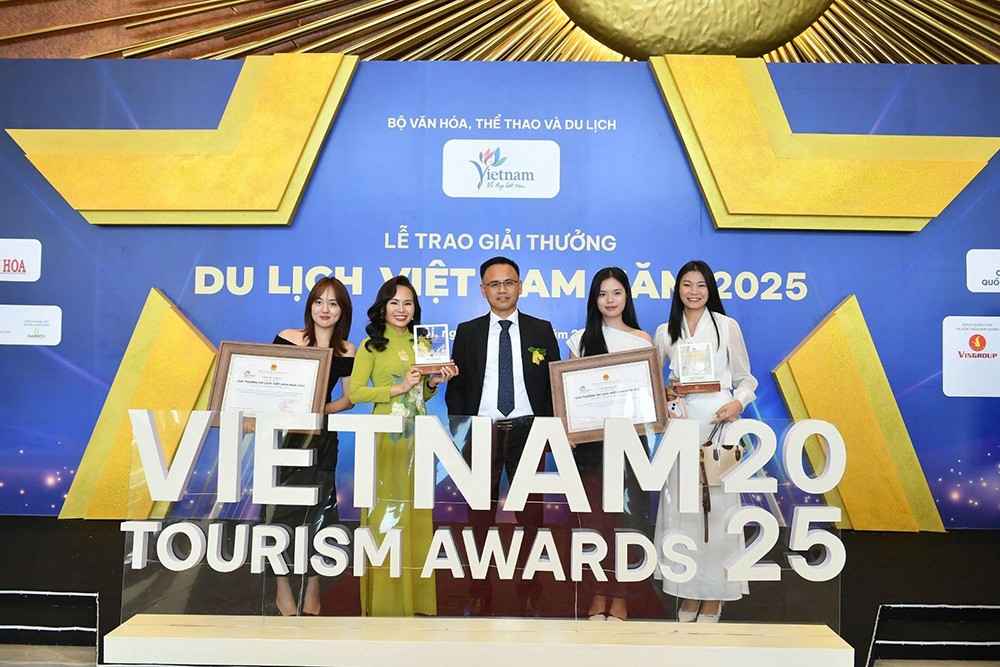 Ưu đãi tưng bừng mừng Đất Việt Tour nhận 2 giải thưởng danh giá tại Lễ trao Giải thưởng Du lịch Việt Nam 2025 - 1