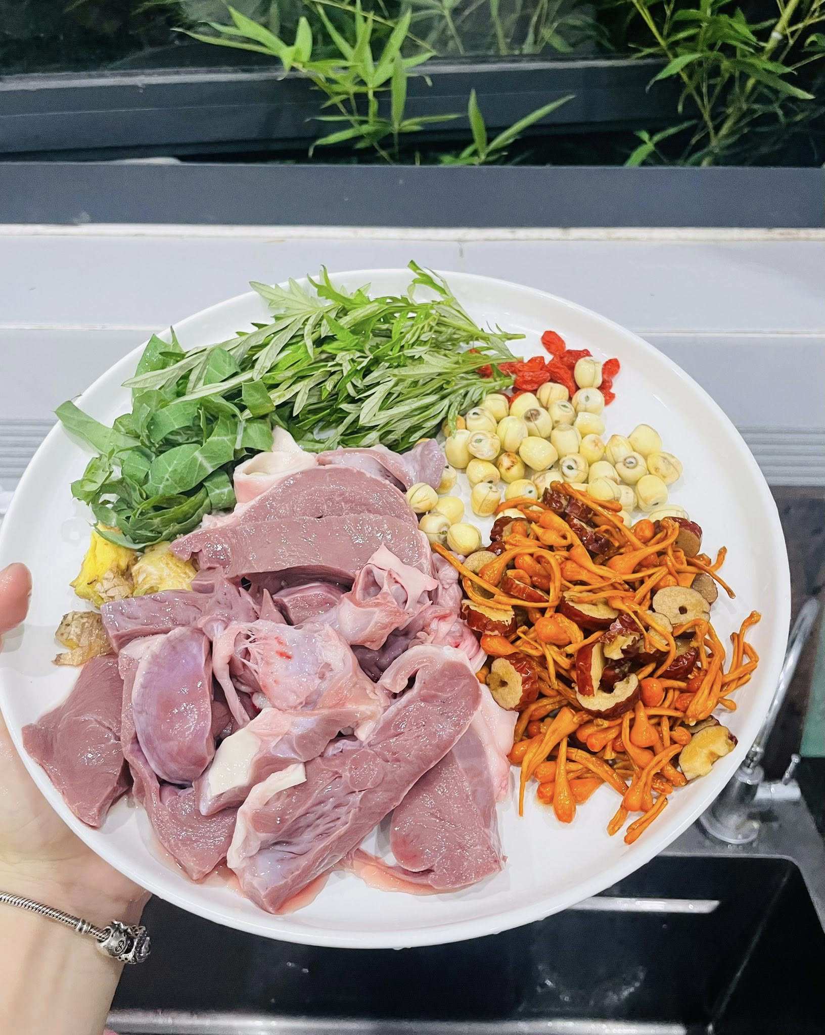 6 món hầm thơm ngon đại bổ, người vụng mấy cũng làm được - 3