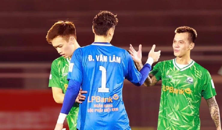 Thủ môn Lâm "Tây" khiến khung thành ĐT Việt Nam thêm nóng, đừng chê sao đá hạng Nhất - 3