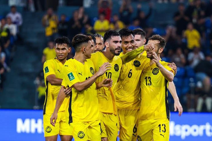 Sếp lớn Malaysia sắp "bay màu", thượng tầng rối loạn vì án phạt của FIFA - 3