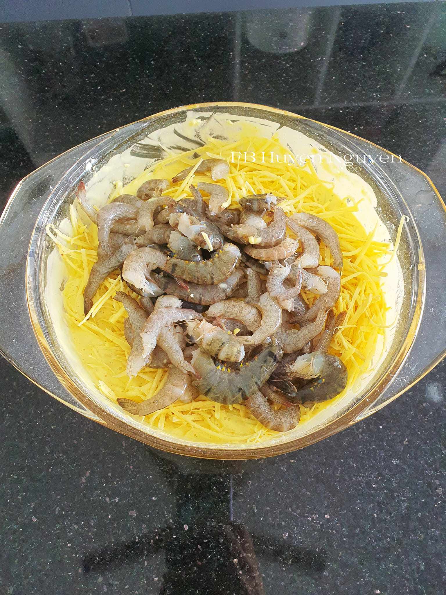 Cách làm bánh tôm khoai lang giòn rụm, bùi béo siêu ngon - 2