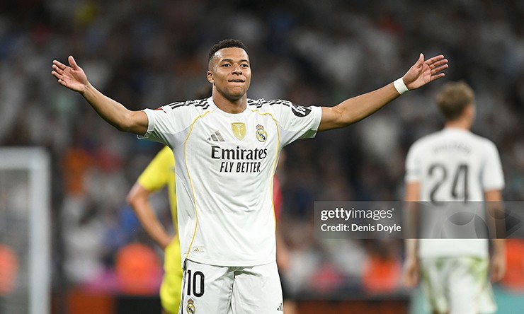Mbappe hé lộ bất ngờ về Messi - Vinicius, tuyên bố Ronaldo là số 1 - 1