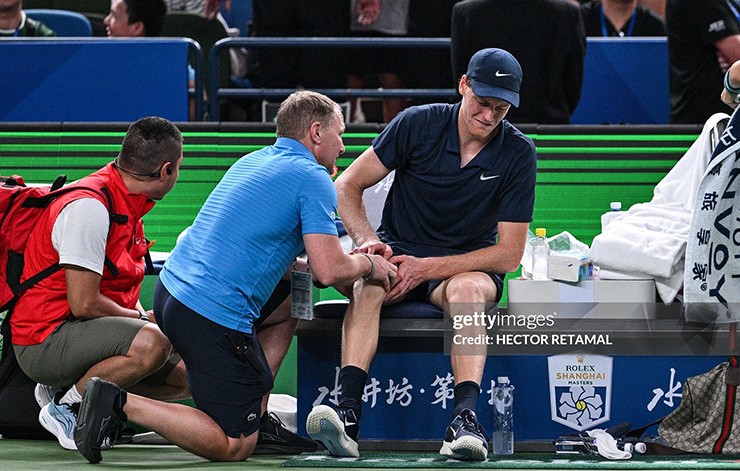Sinner bỏ lỡ nhiều giải lớn cuối năm, lộ điểm yếu lớn nhất so với Alcaraz - Djokovic - 2