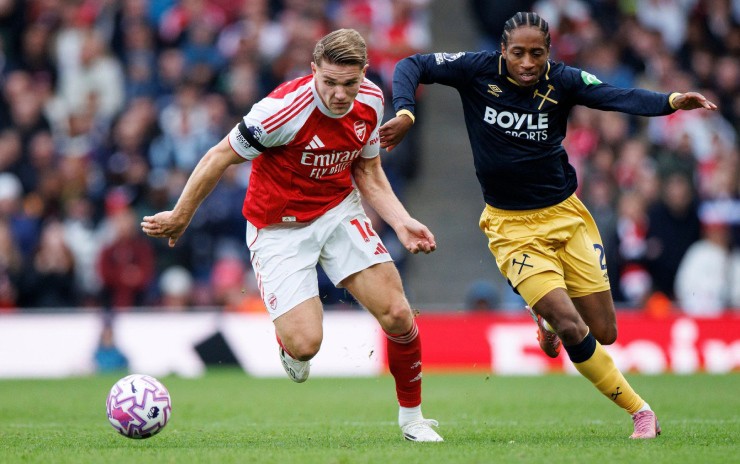 "Vua vuốt tóc" Gyokeres từ nỗi khiếp sợ đến... không ai sợ, Arsenal cần kiên nhẫn - 1
