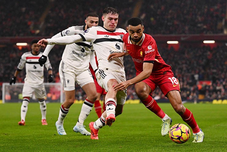 Dự đoán tỷ số Liverpool - MU: Thư hùng derby nước Anh, dàn "bom tấn" so tài (Ngoại hạng Anh) - 1
