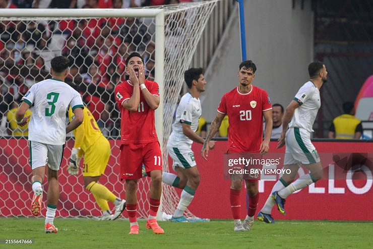 HLV Kluivert viết tâm thư chia tay ĐT Indonesia, vẫn tự hào dù hụt vé World Cup - 1